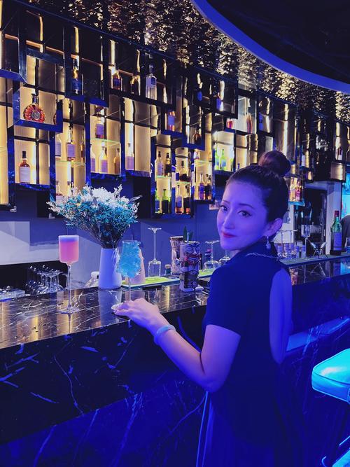 酒吧泡妞攻略,酒吧泡妹子容易吗-第4张图片-93游戏 酒吧泡妞攻略,酒吧泡妹子容易吗-第4张图片-93游戏