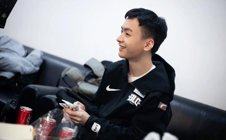 走a怪召唤师技能?走a怪厉害吗?-第2张图片-93游戏 走a怪召唤师技能?走a怪厉害吗?-第2张图片-93游戏